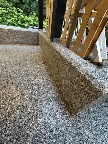 Flake epoxy patio floor with durable textured surface in Squamish