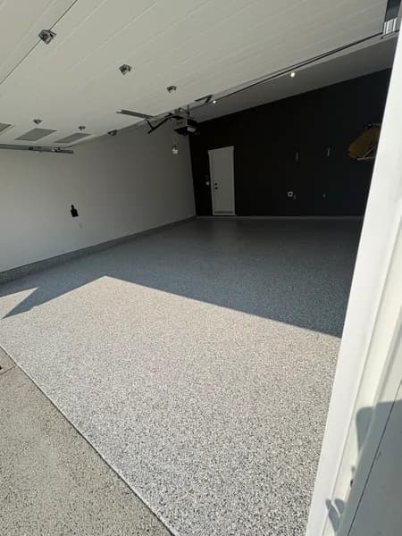 Gravel flake epoxy garage floor in Surrey, BC