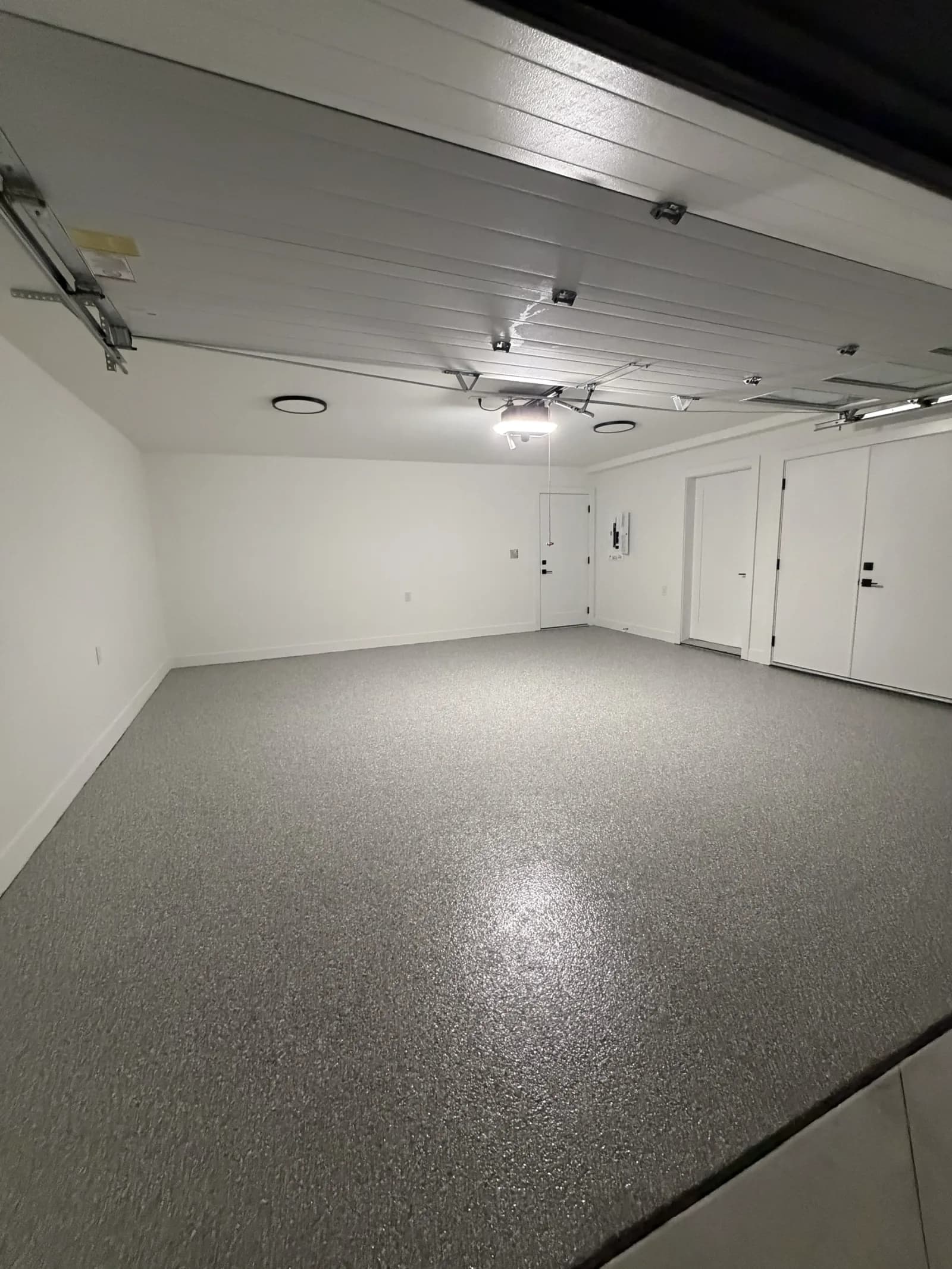 Clean epoxy garage floor
