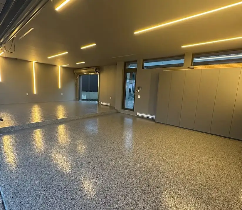 Flake epoxy flooring